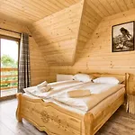 Gliczarowski Z Jacuzzi & Sauna Alpesi faház *