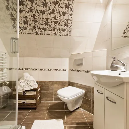 Chalé Gliczarowski Z Jacuzzi & Sauna